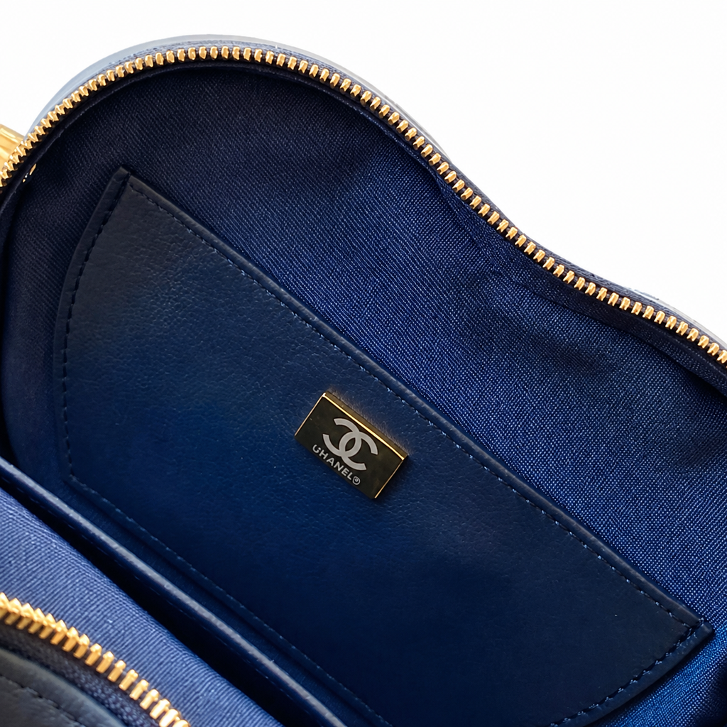 Chanel Heart Bag Navy Blue Quilted Lambskin | Gold CC Turn-Lock — 18cm