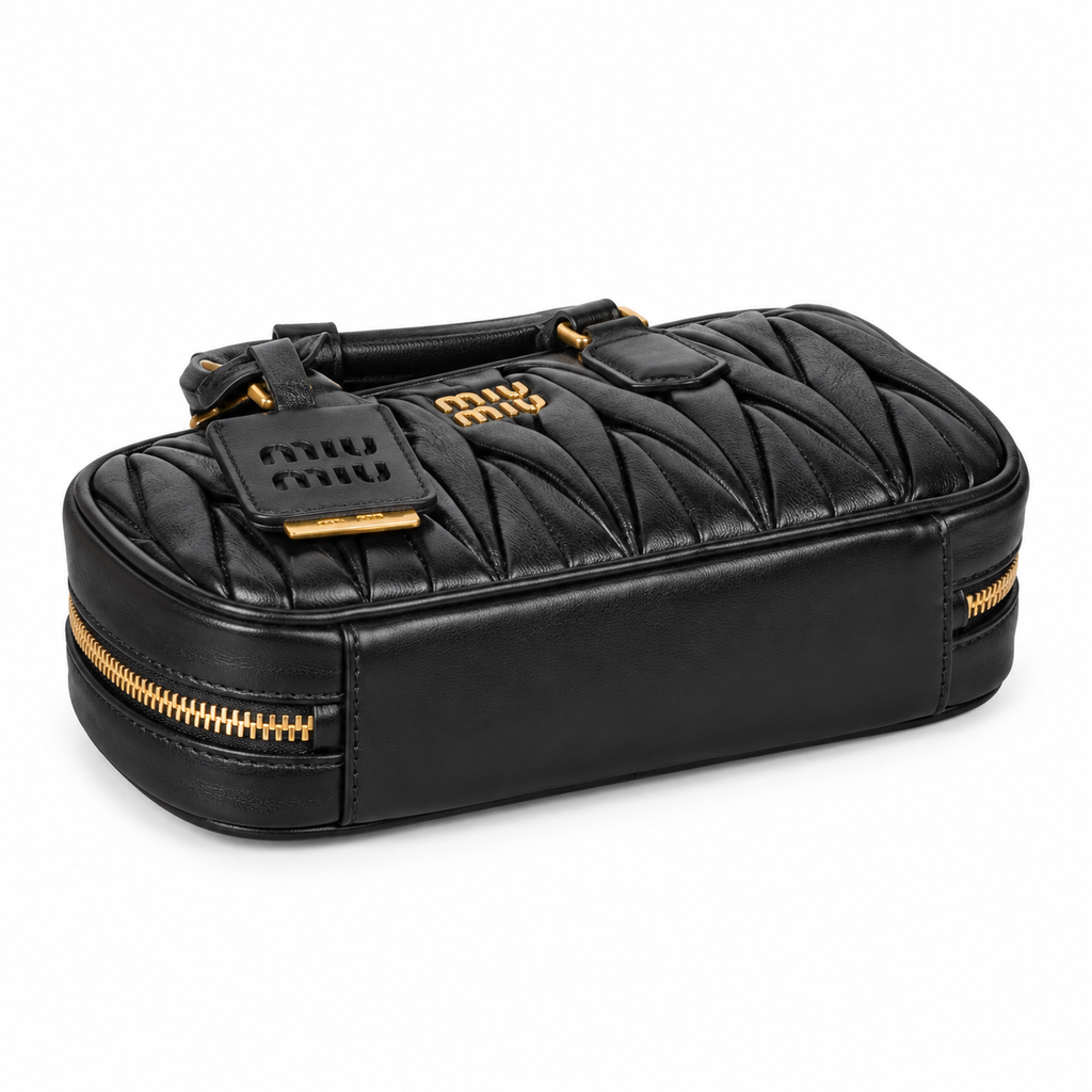 Miu Miu Convertible Leather Shoulder Bag 19×10×5 cm