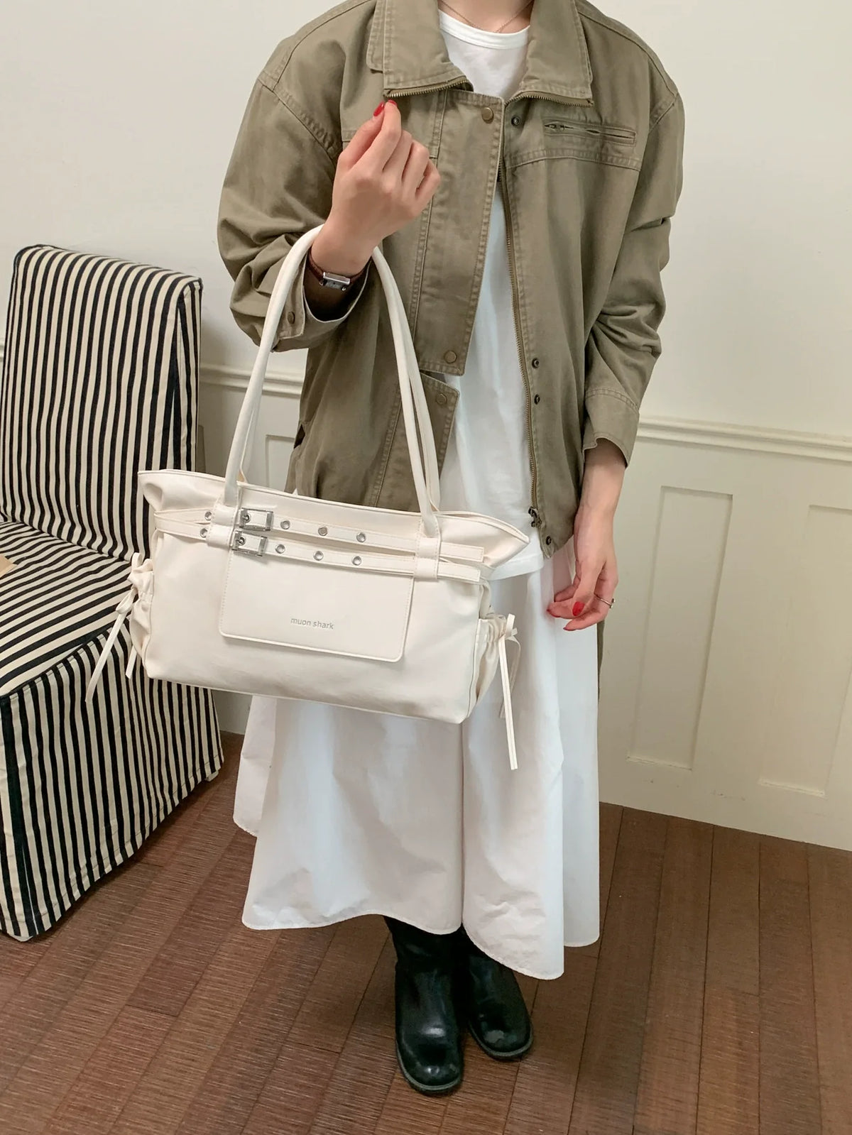 Maum Shark Large Nylon Tote – White Multi-Pocket